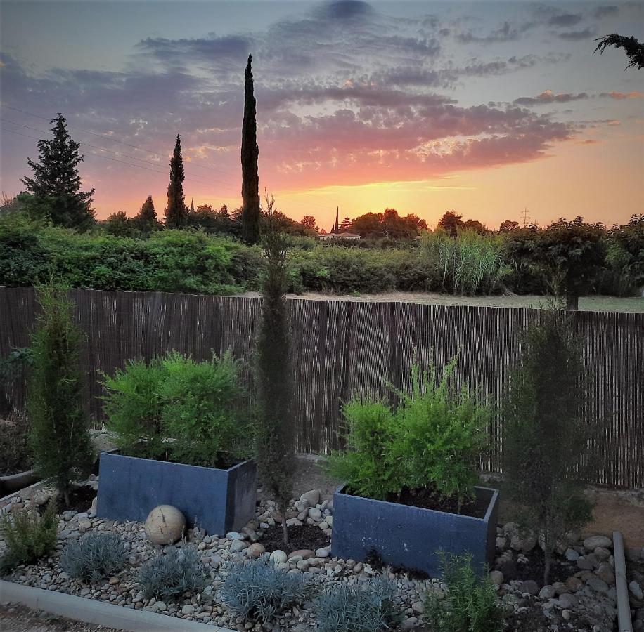 La Maison Du Chemin Des Prairies Morieres-les-Avignon Экстерьер фото