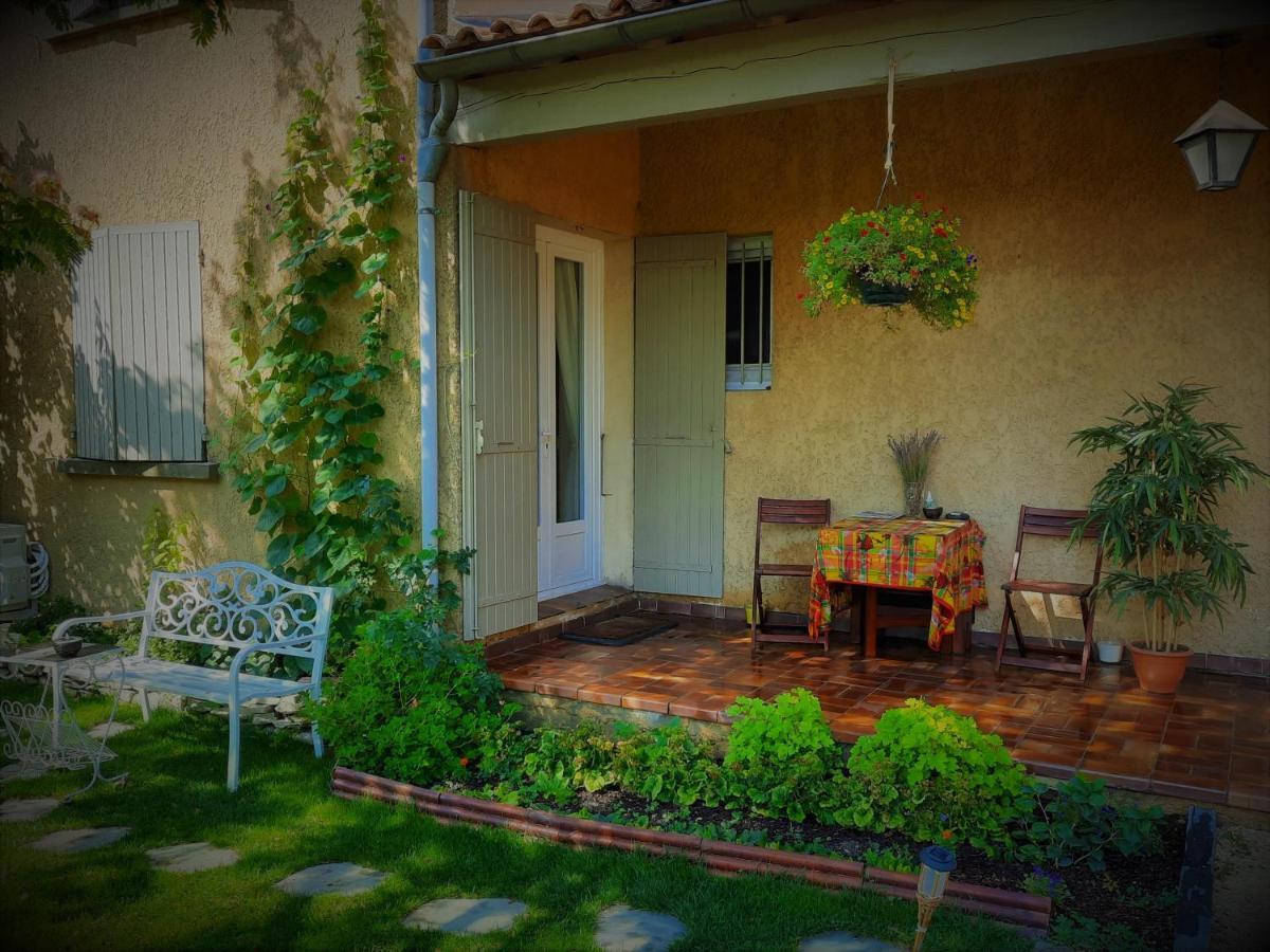 La Maison Du Chemin Des Prairies Morieres-les-Avignon Экстерьер фото