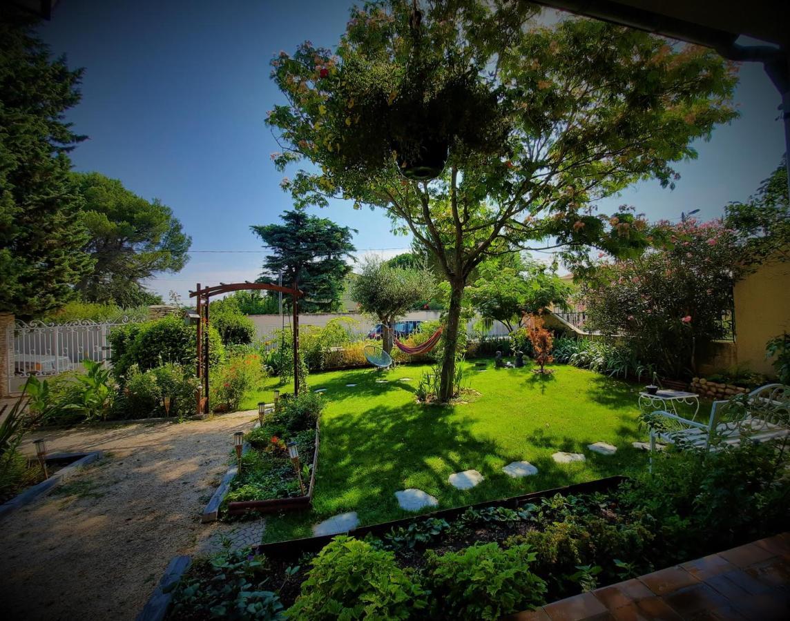La Maison Du Chemin Des Prairies Morieres-les-Avignon Экстерьер фото